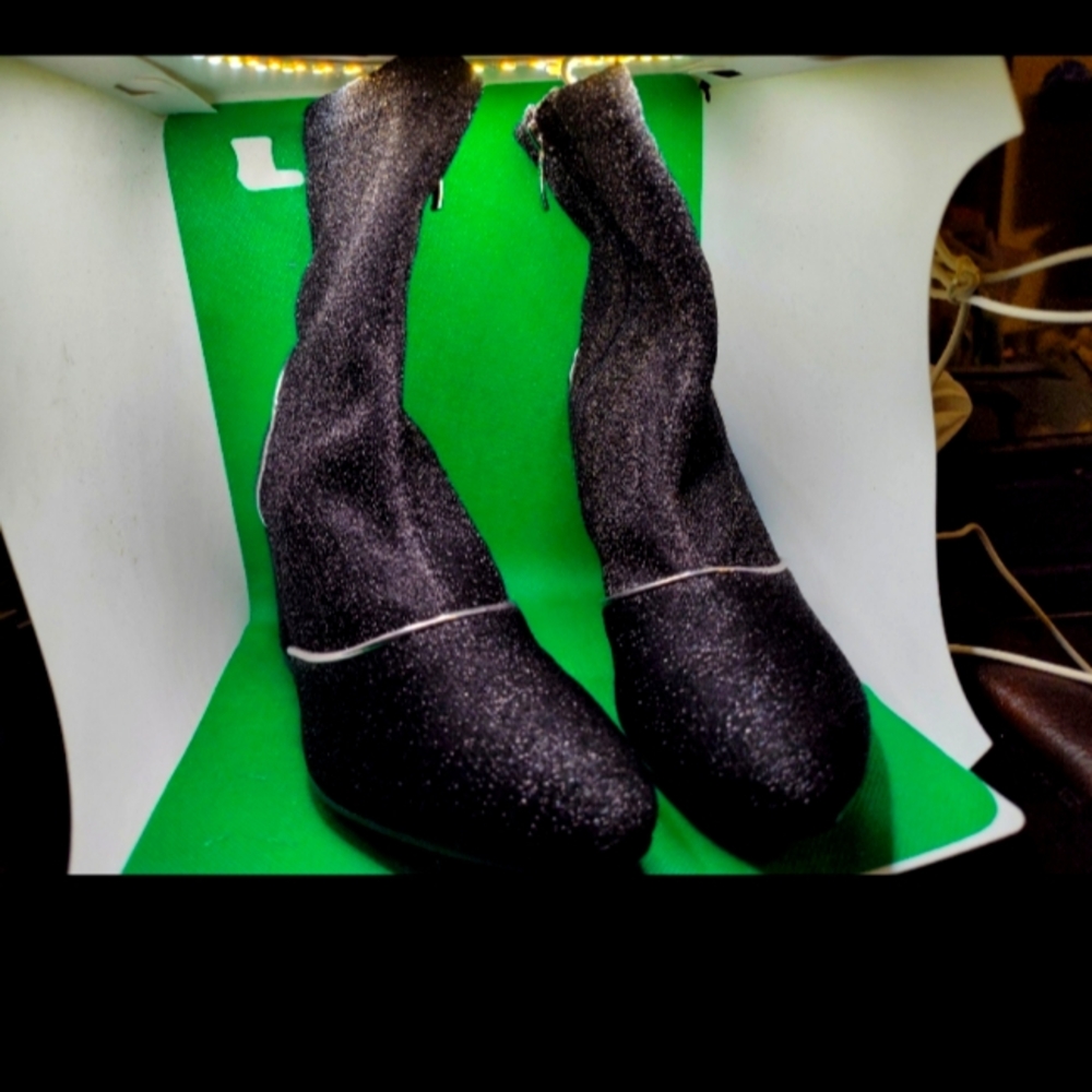 Elegant Black Glitter Women's Boots
